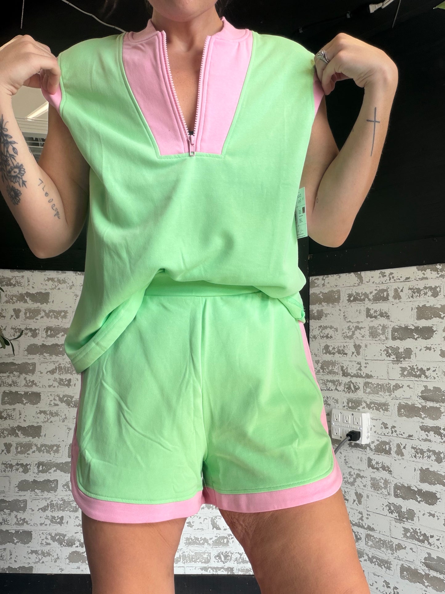 green and pink set